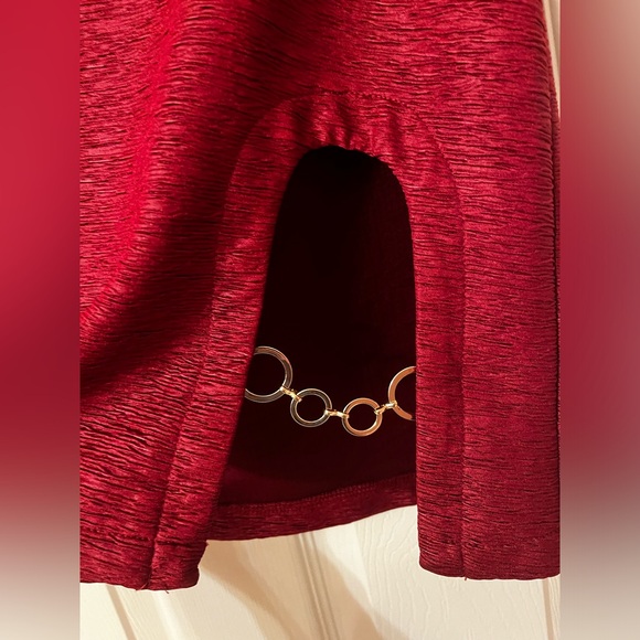 Women’s Like New Nasty Gal Textured Cut Out Chain Detail Mini Skirt - Picture 3 of 6